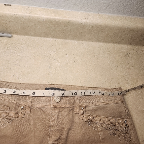 WHBM Blanc Tan Embroidered Slim Leg Four Pocket Women's Pants Size 2 - Picture 7 of 9